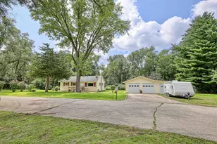 2012 S Terry Ct, Beloit, WI 53511 - Photo 36