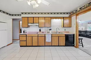 630 Center St, Wonewoc, WI 53968 - Photo 10