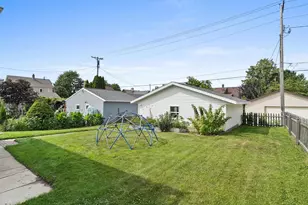 520 Clifton Ave, Sheboygan, WI 53083 - Photo 34