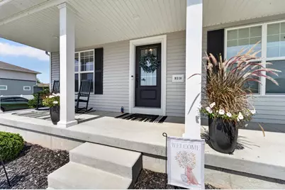9318 Highland Gate Way, Madison, WI 53593 - Photo 2