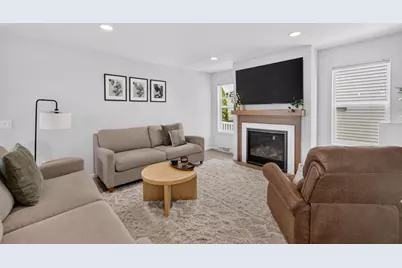 9318 Highland Gate Way, Madison, WI 53593 - Photo 10