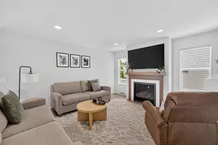 9318 Highland Gate Way, Madison, WI 53593 - Photo 10