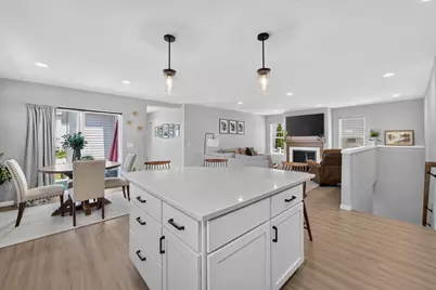9318 Highland Gate Way, Madison, WI 53593 - Photo 6