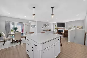 9318 Highland Gate Way, Madison, WI 53593 - Photo 6
