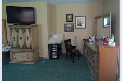 6830 W Saint Lawrence Avenue, Beloit, WI 53511 - Photo 40
