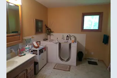 6830 W Saint Lawrence Avenue, Beloit, WI 53511 - Photo 44