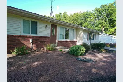 6830 W Saint Lawrence Avenue, Beloit, WI 53511 - Photo 14