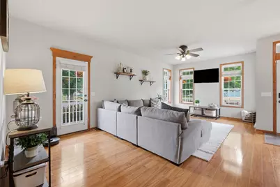 4122 Vidon Drive, Madison, WI 53704 - Photo 8