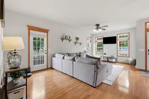 4122 Vidon Dr, Madison, WI 53704 - Photo 8