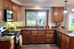 733 Lucas Ln, Jefferson, WI 53549 - Photo 14