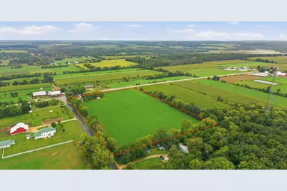 N1911 Hilltop Road, Markesan, WI 53946 - Photo 2