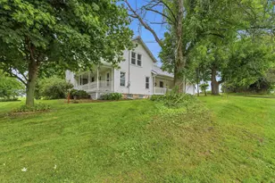N1911 Hilltop Rd, Markesan, WI 53946 - Photo 4