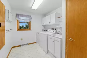 N1911 Hilltop Rd, Markesan, WI 53946 - Photo 10