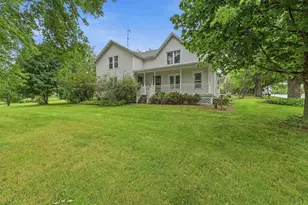 N1911 Hilltop Rd, Markesan, WI 53946 - Photo 1