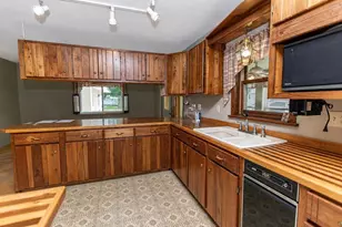 109 N Rogers St, Ridgeville, WI 53533 - Photo 10