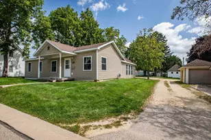 109 N Rogers St, Ridgeville, WI 53533 - Photo 2