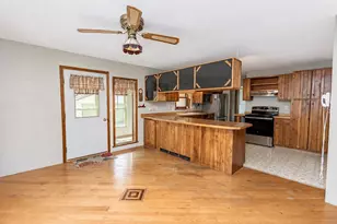 109 N Rogers St, Ridgeville, WI 53533 - Photo 8