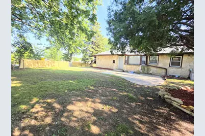 7400 W Villard Avenue, Milwaukee, WI 53218 - Photo 16