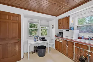 409 Stang St, Madison, WI 53704 - Photo 10