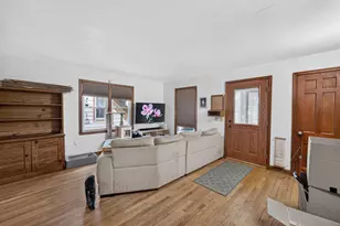 409 Stang St, Madison, WI 53704 - Photo 4