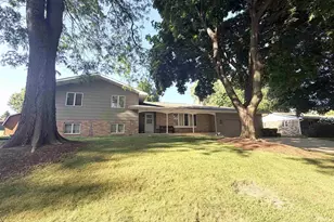115 View St, Tomah, WI 54660 - Photo 2