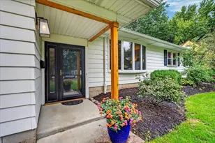 638 Orchard Dr, Madison, WI 53711 - Photo 10