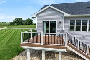 727 Badger Dr, Janesville, WI 53536 - Photo 46