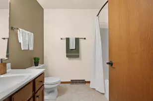 1309 Commonwealth Dr, Fort Atkinson, WI 53538 - Photo 24