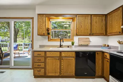 1309 Commonwealth Drive, Fort Atkinson, WI 53538 - Photo 16