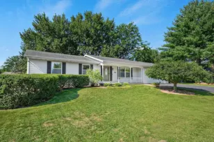 1309 Commonwealth Dr, Fort Atkinson, WI 53538 - Photo 1
