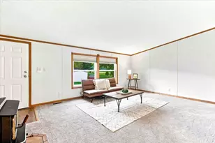 430 Red Spruce Ave, Baraboo, WI 53913 - Photo 4
