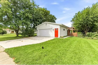430 Red Spruce Avenue, Baraboo, WI 53913 - Photo 2