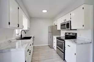 3226 Dorchester Way, Madison, WI 53719 - Photo 22