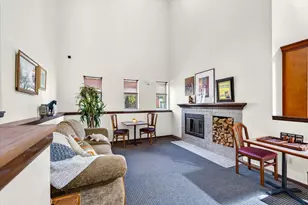 539 D'onofrio Dr, Madison, WI 53719 - Photo 14