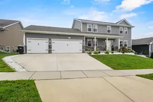 302 Brett St, Belleville, WI 53508 - Photo 4