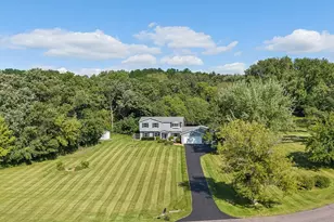 4862 Hickory Trail, Middleton, WI 53562 - Photo 2