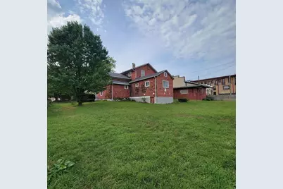 24 S Madison Street, Janesville, WI 53536 - Photo 4
