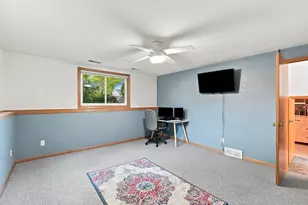 893 Chalfont Dr, Sun Prairie, WI 53590 - Photo 38