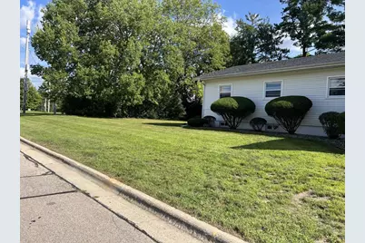 1230 House Street, Beloit, WI 53511 - Photo 4