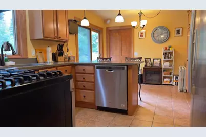620 Oak Street, Cottage Grove, WI 53527 - Photo 12