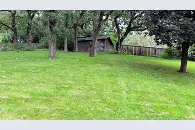 620 Oak Street, Cottage Grove, WI 53527 - Photo 2