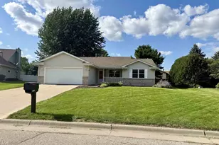 4333 Fieldcrest Dr, Janesville, WI 53546 - Photo 36