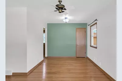 4418 Kentucky Avenue, Milwaukee, WI 53221 - Photo 6