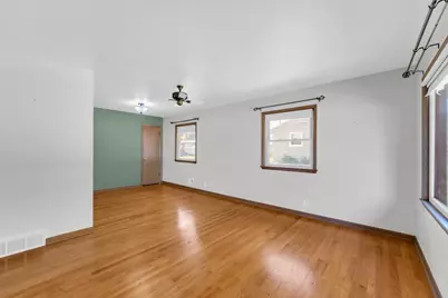 4418 Kentucky Avenue, Milwaukee, WI 53221 - Photo 4