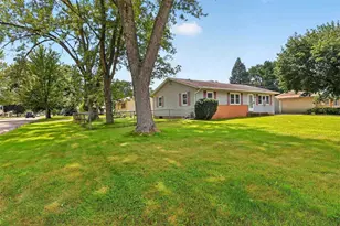 1744 Romona Ct, Beloit, WI 53511 - Photo 6