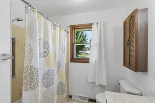 221 Washington St, Portage, WI 53901 - Photo 14