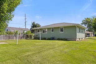 221 Washington St, Portage, WI 53901 - Photo 30