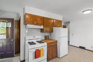 221 Washington St, Portage, WI 53901 - Photo 18