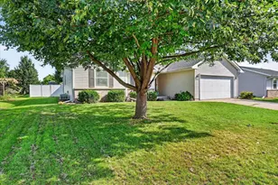 1500 Evergreen Dr, Janesville, WI 53546 - Photo 30
