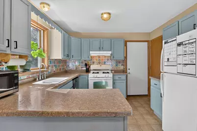 1500 Evergreen Drive, Janesville, WI 53546 - Photo 4